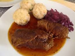 Roulade mit Knödel und Blaukraut.jpg