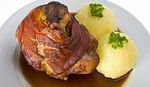 Schweinshaxn mit Knödel.jpg